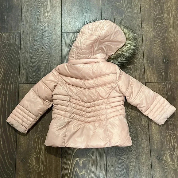 Michael Kors Toddler Coat - Picture 4 of 6